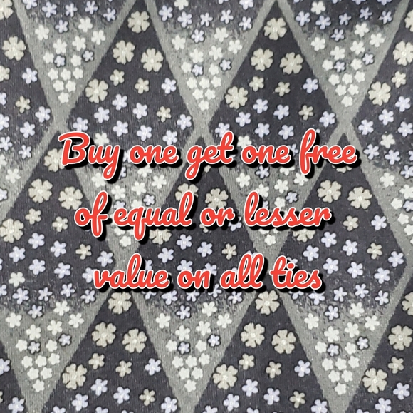 Croft and Barrow purple paisley polyester tie - Picture 5 of 5